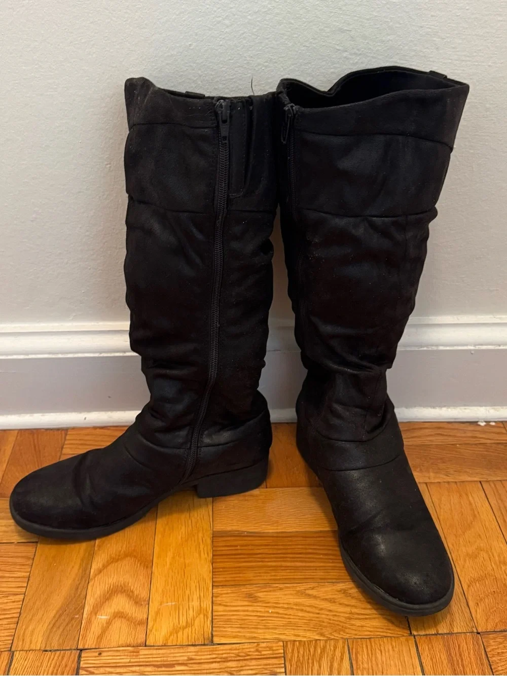 Baretraps Women’s Black Knee-High Buckle Boots - Classic Everyday Style